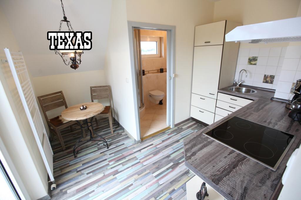 Little Hawaii & Texas Leilighet Bad Wildungen Rom bilde